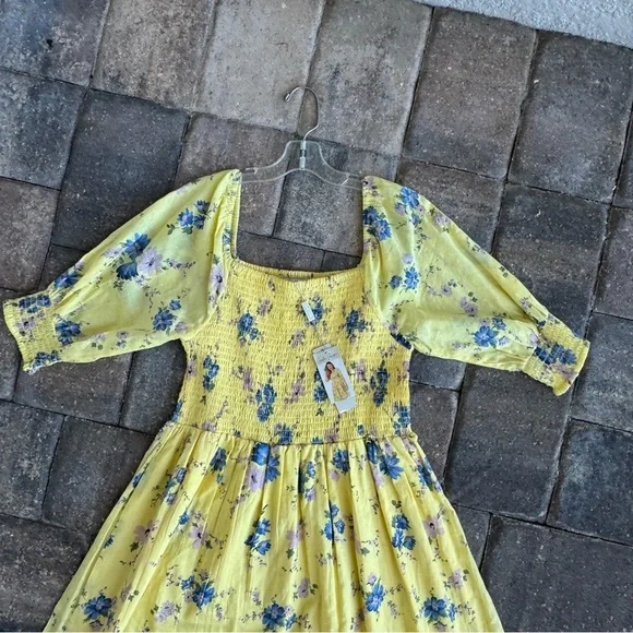 Charlie Paige Women's Floral Dress - Picture 2 of 10